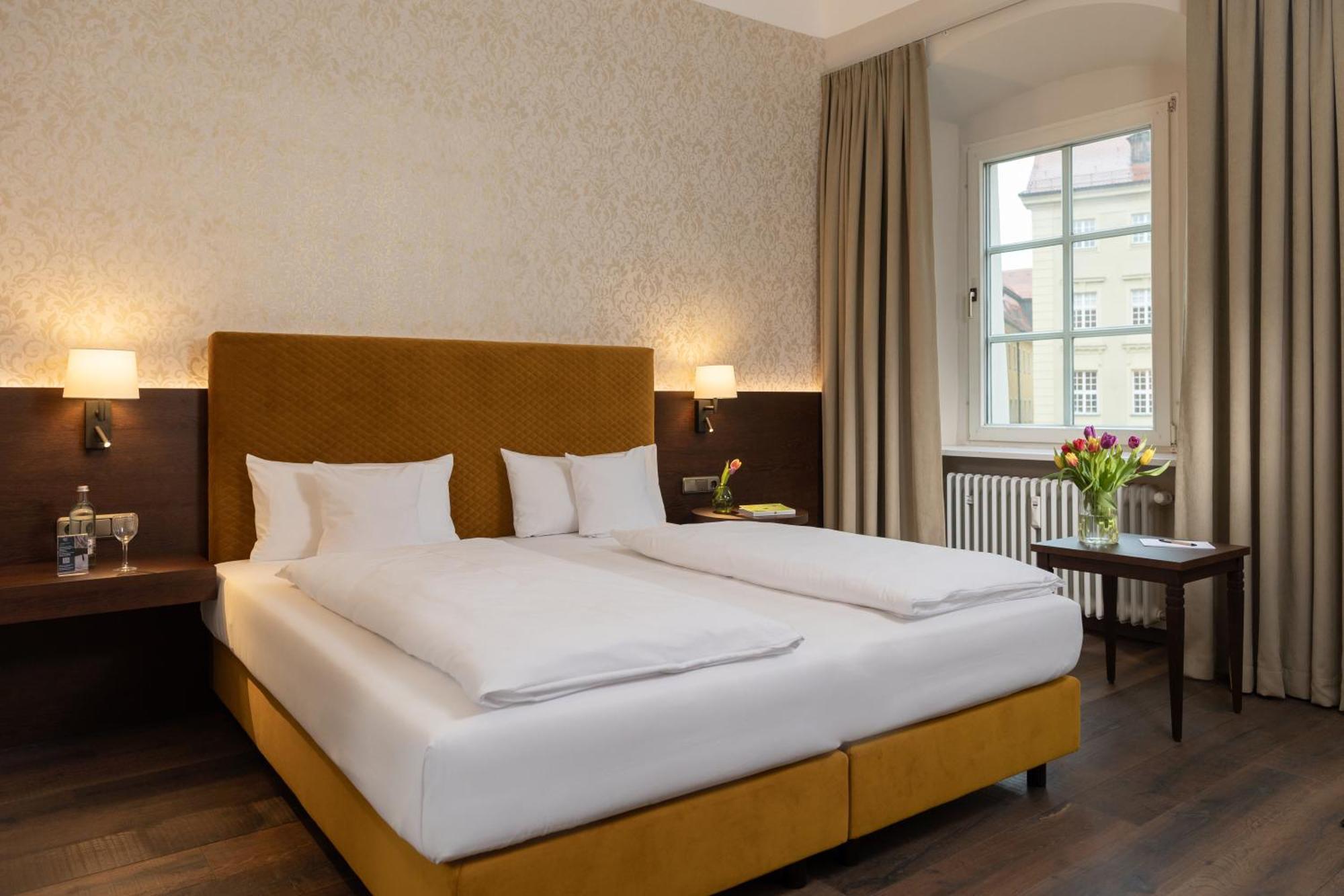 Altstadthotel Arch Ρέγκενσμπουργκ Εξωτερικό φωτογραφία