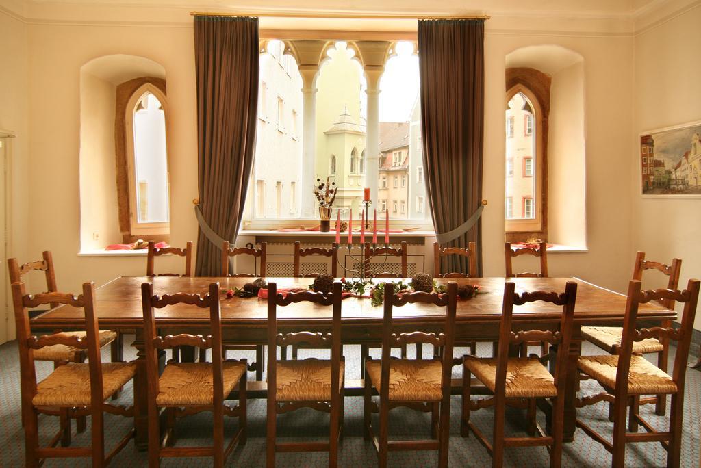 Altstadthotel Arch Ρέγκενσμπουργκ Εστιατόριο φωτογραφία